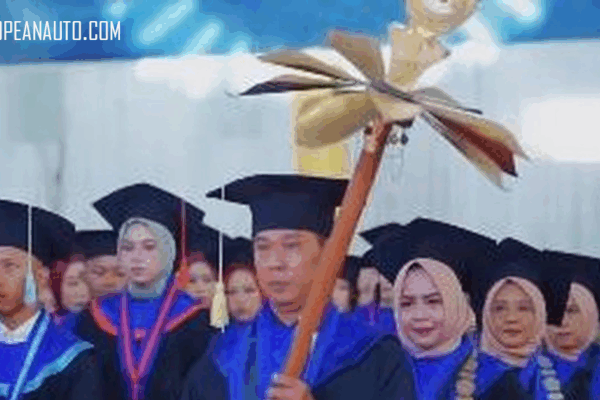 Viral Wisuda SMK di Purwokerto Mirip Universitas, Pakai Toga Viral Wisuda SMK di Purwokerto Mirip Universitas, Pakai Toga